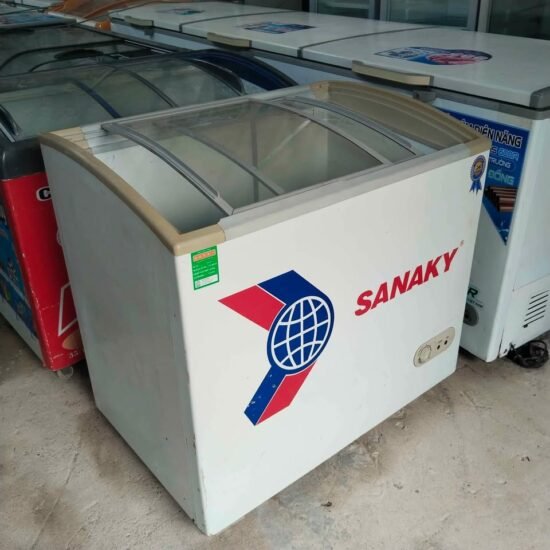 Thanh lý Tủ Đông Trưng Bày Kem Mặt Kính Sanaky 300l